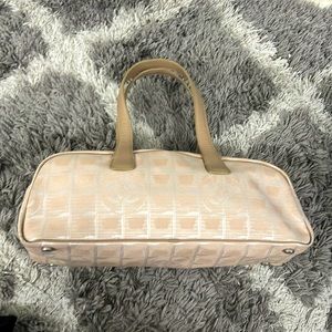Chanel Traveline Bowling bag, blush pink